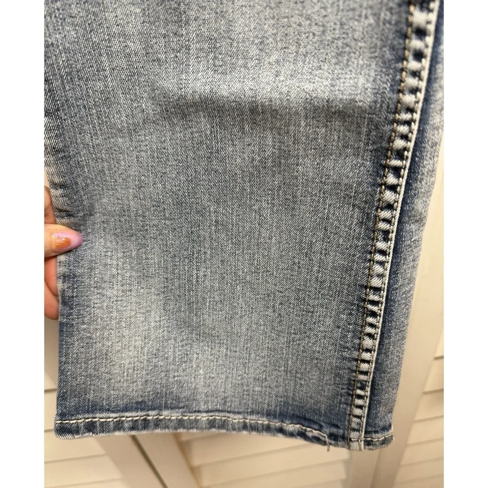 Myth of Jade Bootcut Embroidered Blue Denim Jeans Women's Size 8